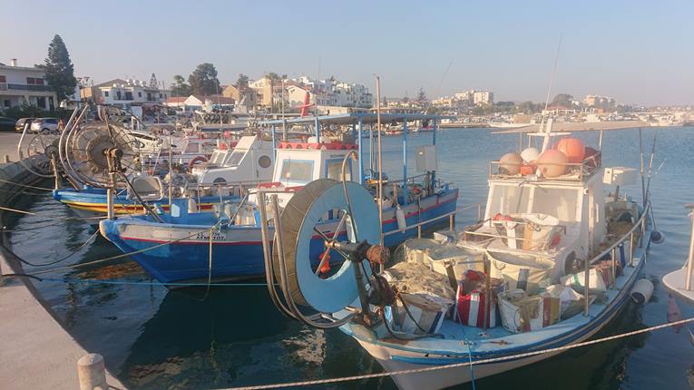 Рыбацкие боты