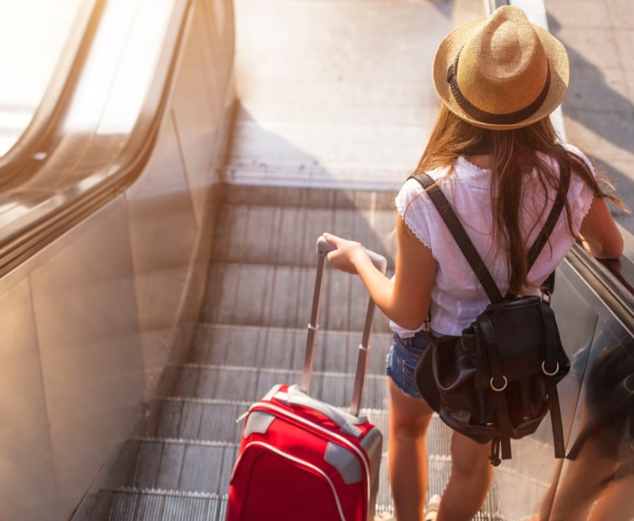 Валіза на колесах для подорожей