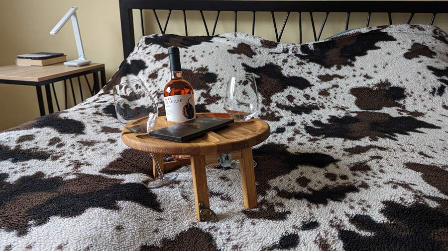 Розкладна таця для пляшок та бокалів